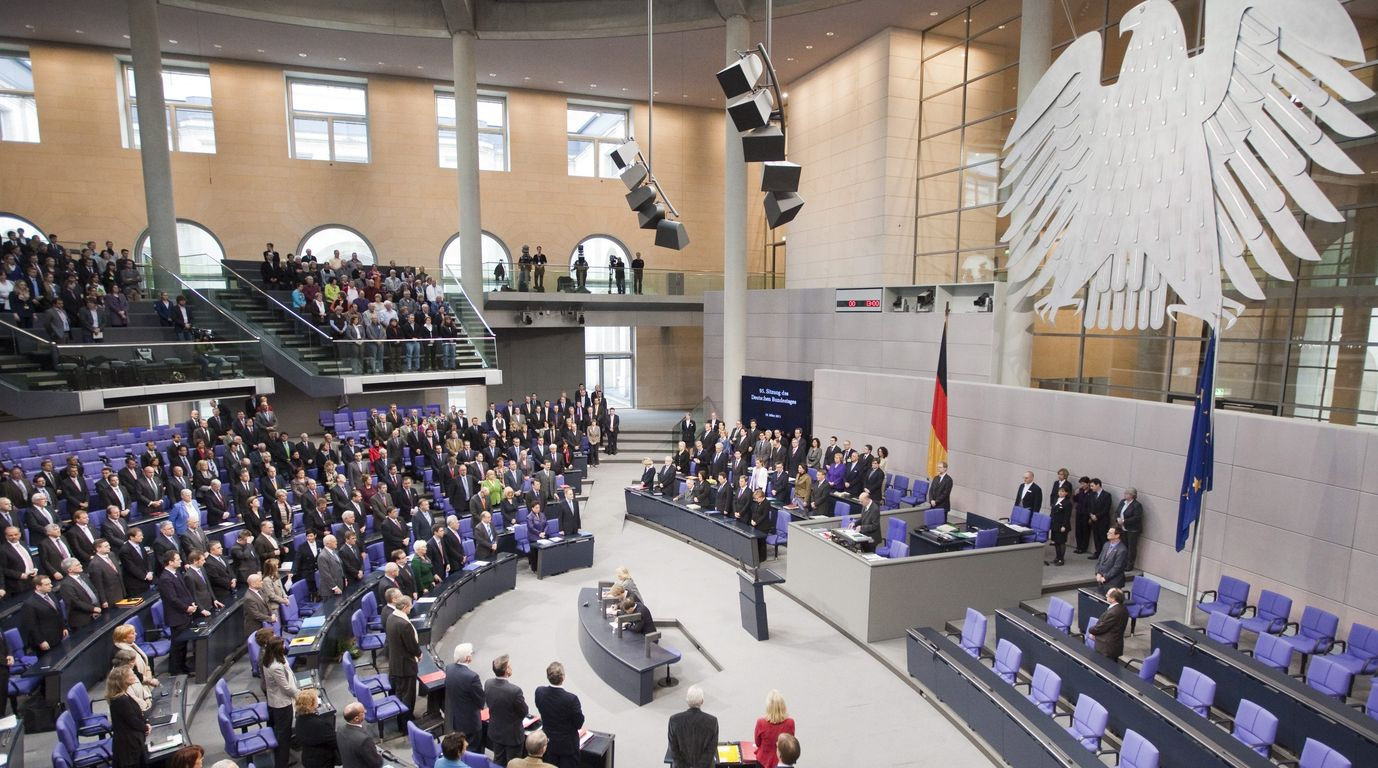 Πώς κατανέμονται οι έδρες στη γερμανική Βουλή